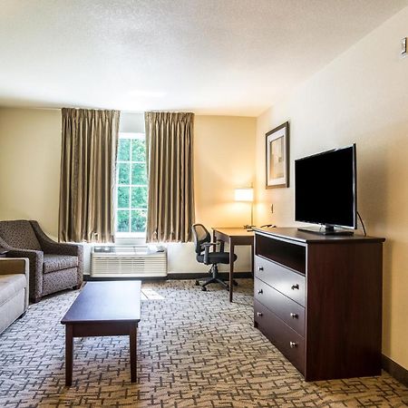Cobblestone Hotel & Suites - Greenville Экстерьер фото