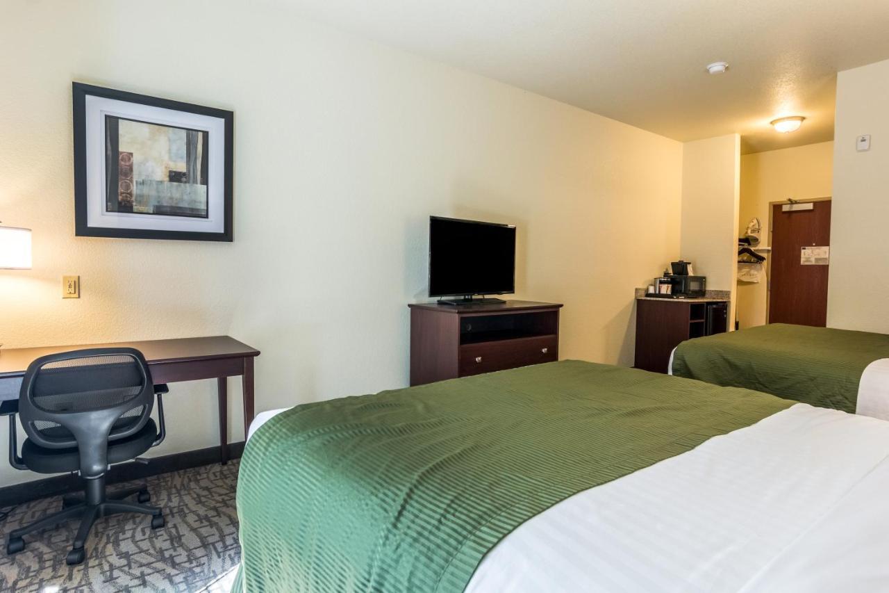 Cobblestone Hotel & Suites - Greenville Экстерьер фото